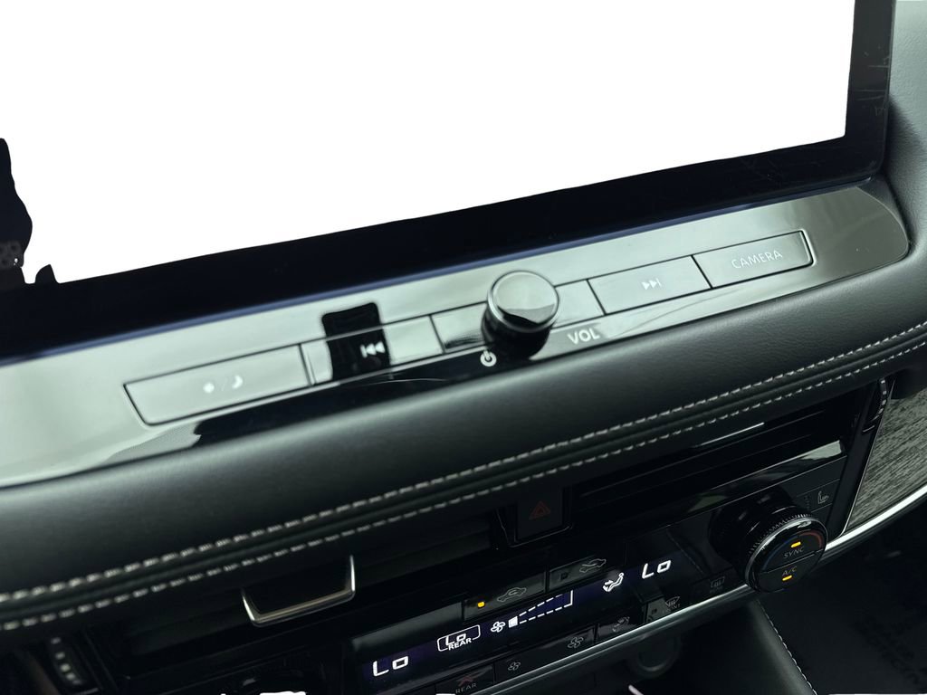 2025 Nissan Rogue Platinum