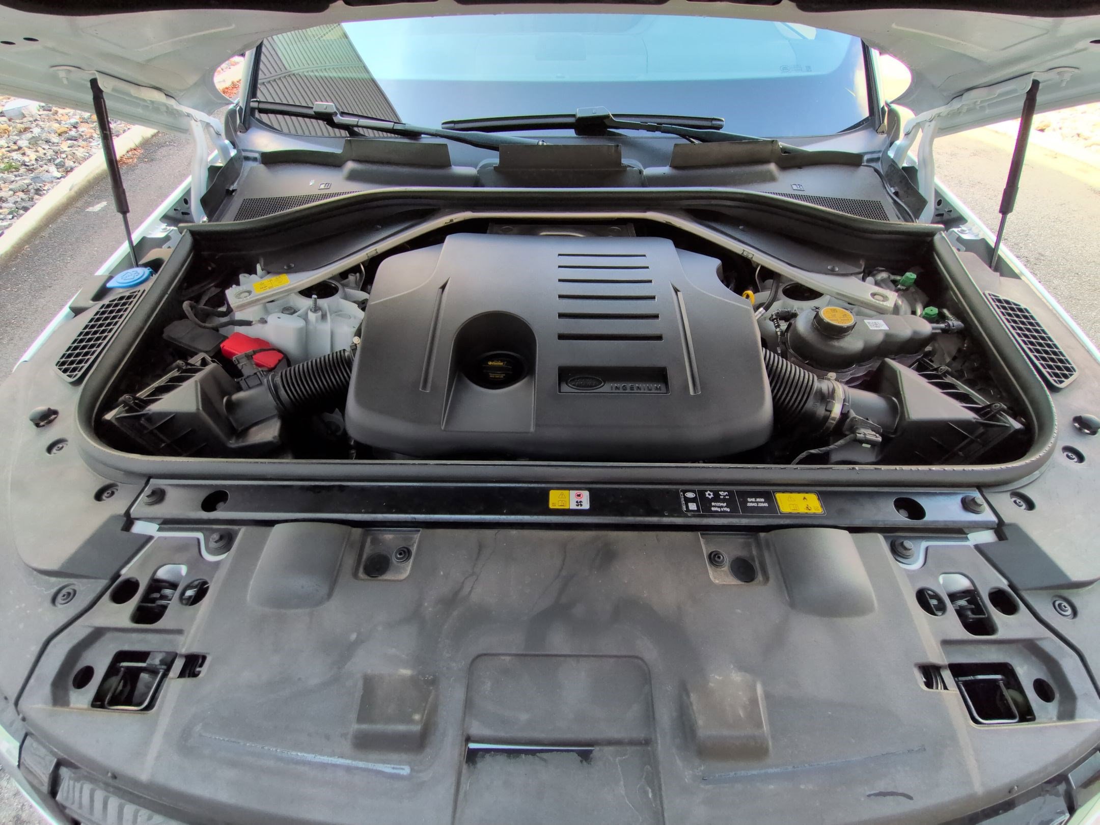 2024 Land Rover Range Rover Sport SE