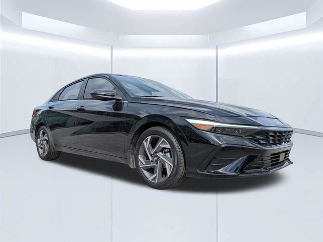 Certified 2025 Hyundai Elantra SEL
