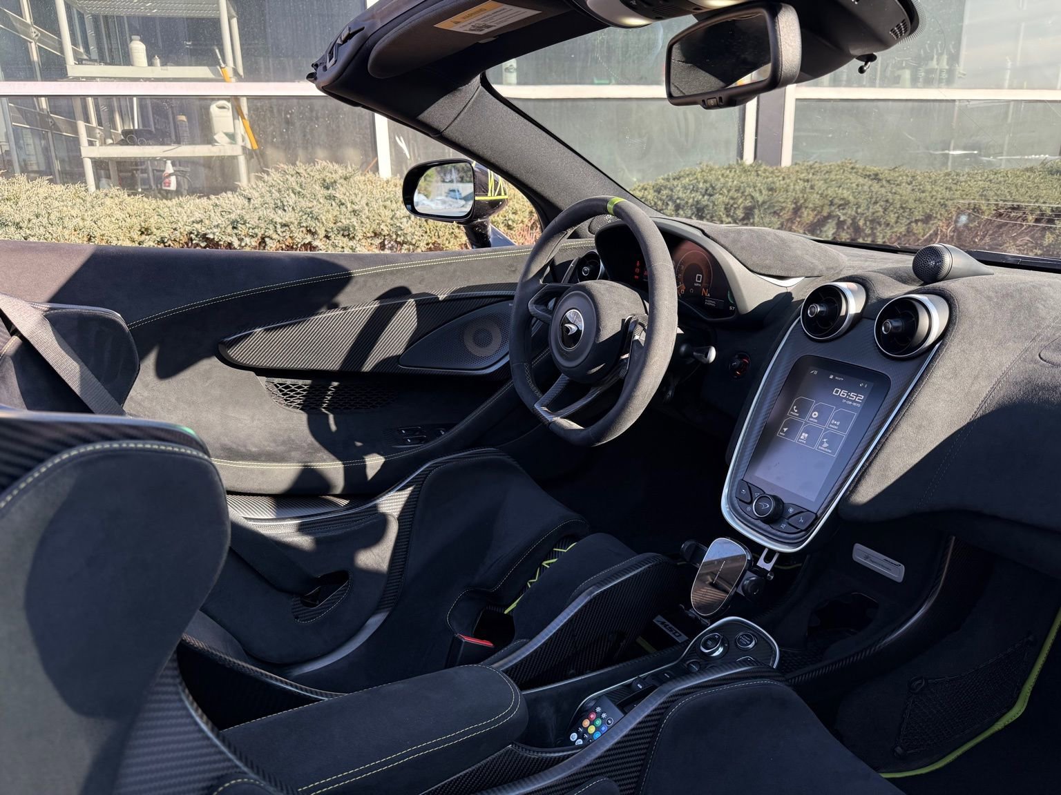 Used 2020 McLaren 600LT Spider photo 29