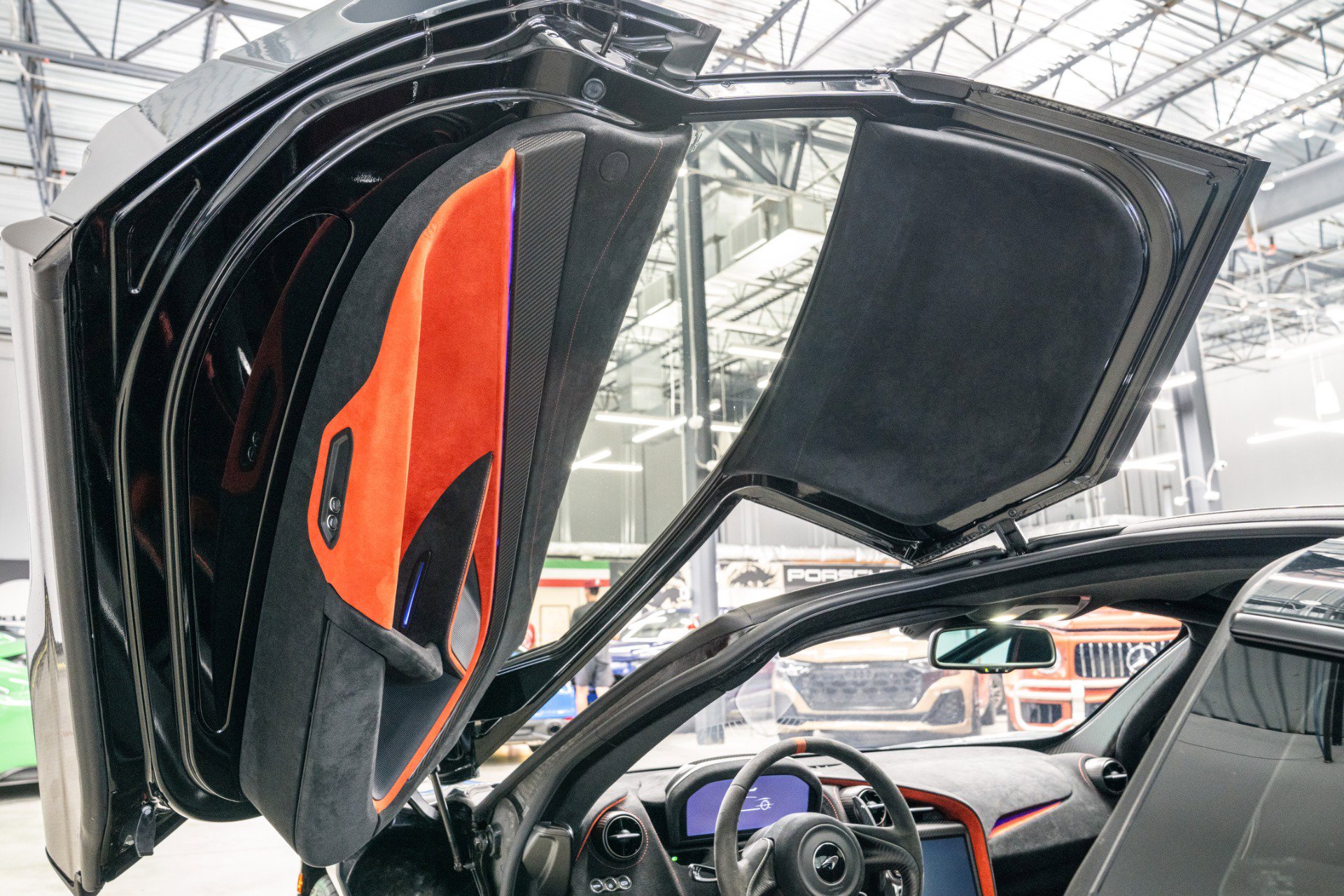 Used 2021 McLaren 765LT photo 31