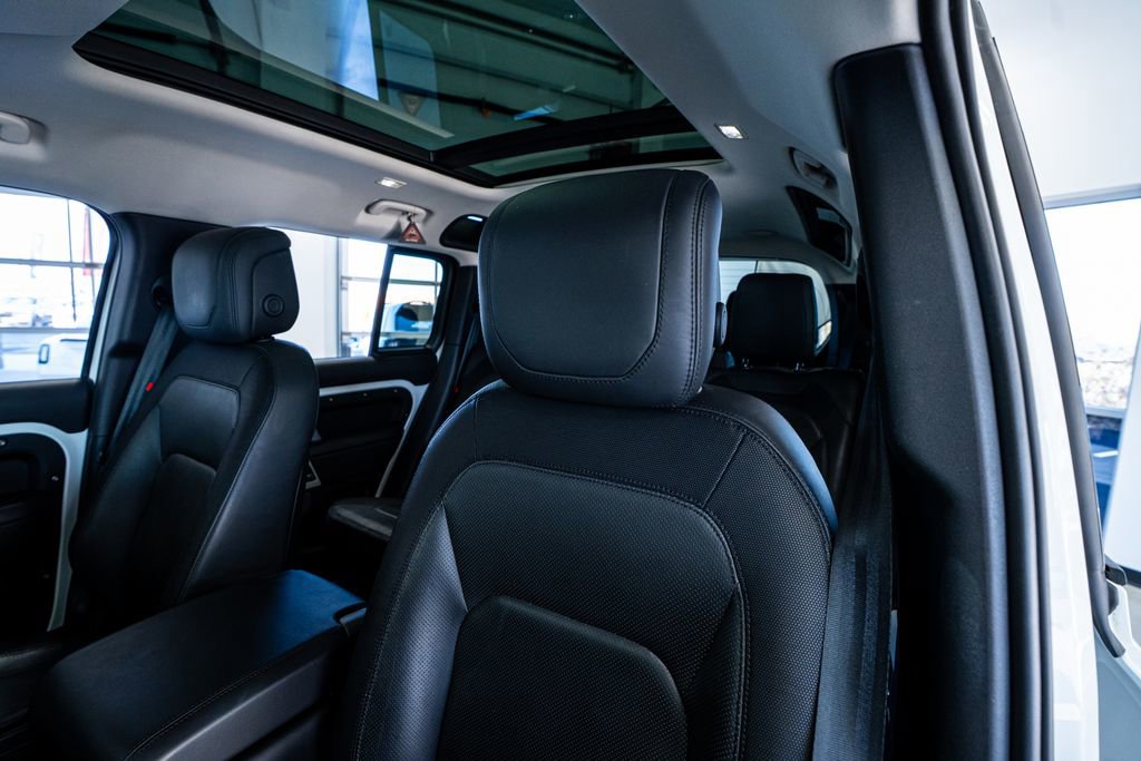 2023 Land Rover Defender 110 X-Dynamic SE