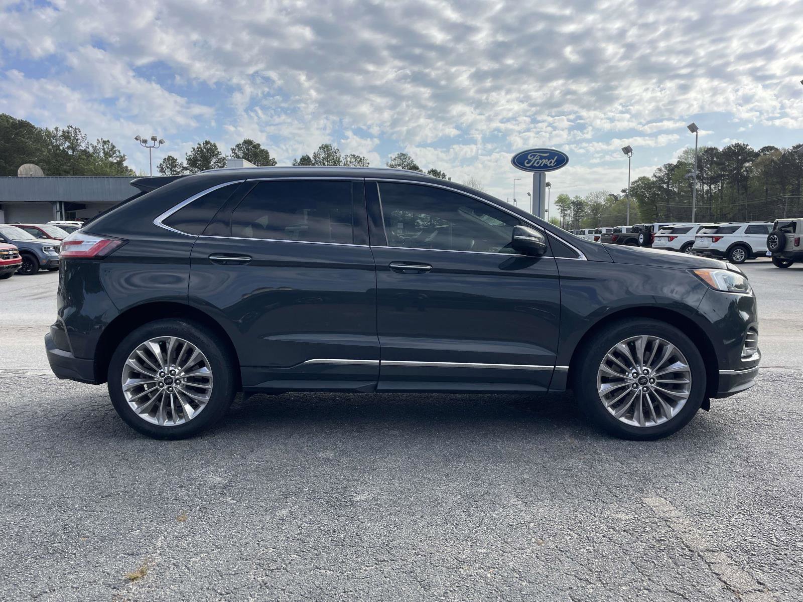 2021 Ford Edge Titanium