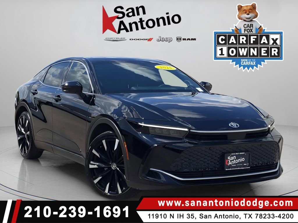 2025 Toyota Crown Platinum