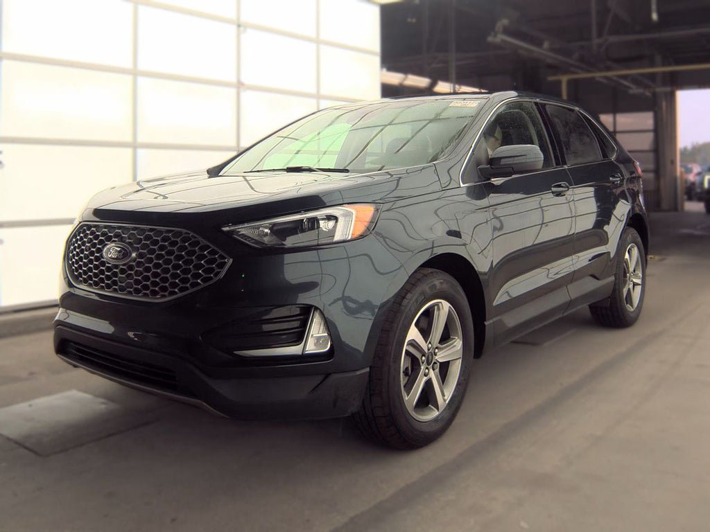 Used 2024 Ford Edge SEL w/ Convenience Package