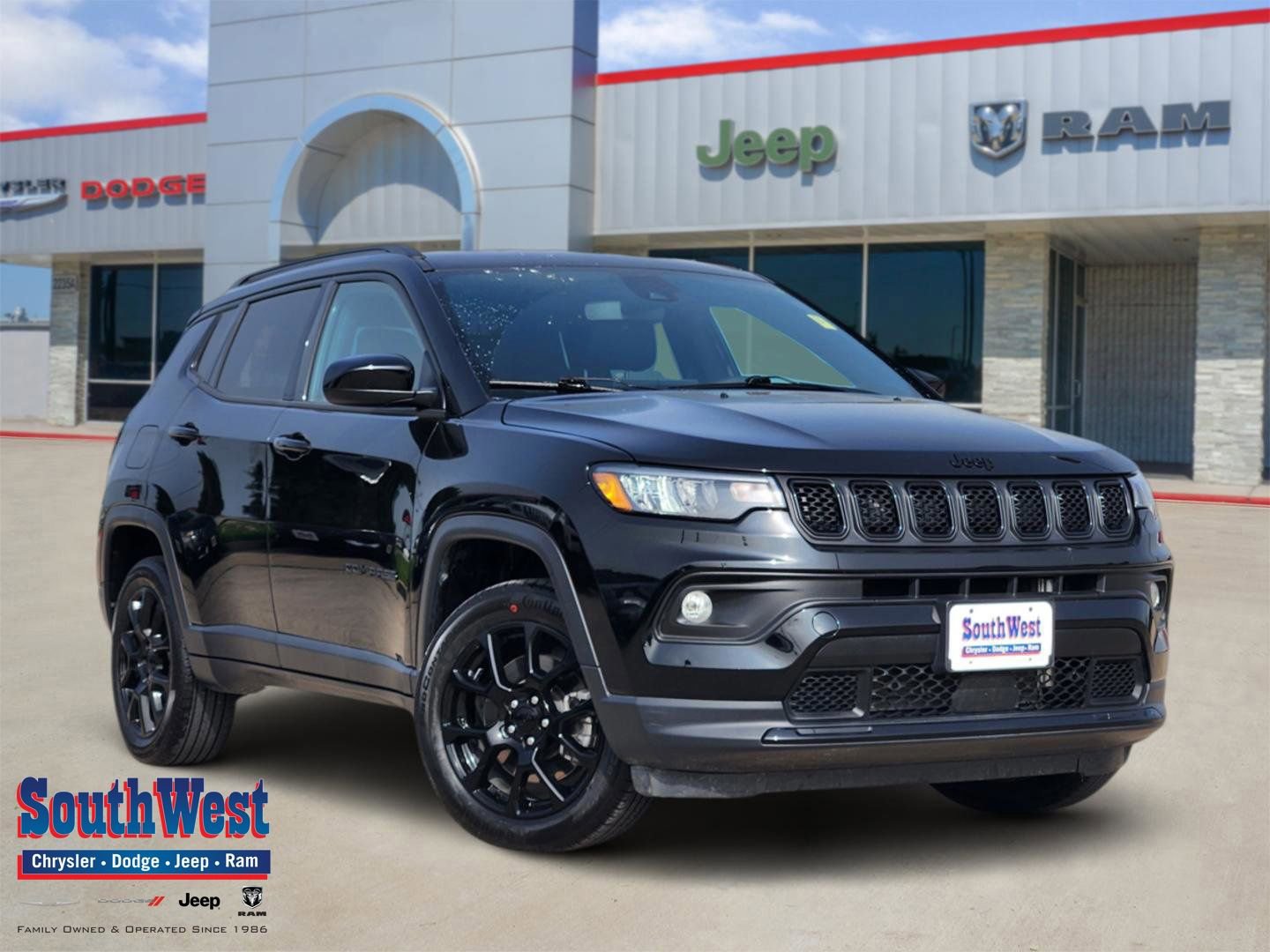 Used 2023 Jeep Compass Altitude