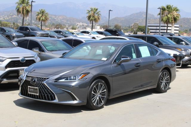 2023 Lexus ES 300h