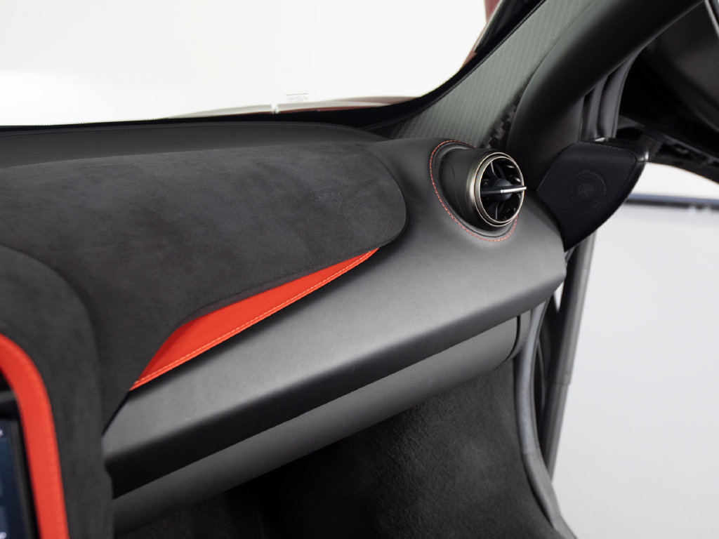 Used 2022 McLaren 720S Luxury photo 27