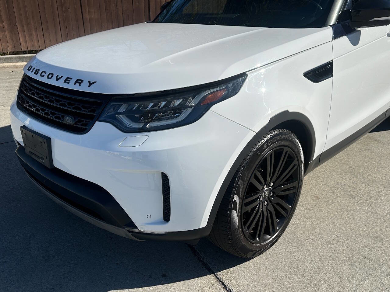 2017 Land Rover Discovery HSE Luxury