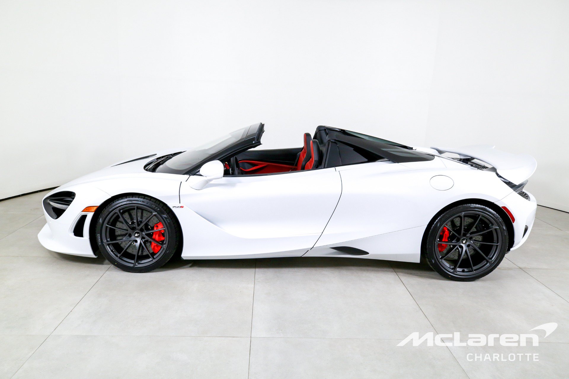 Used 2026 McLaren 750S Spider photo 7