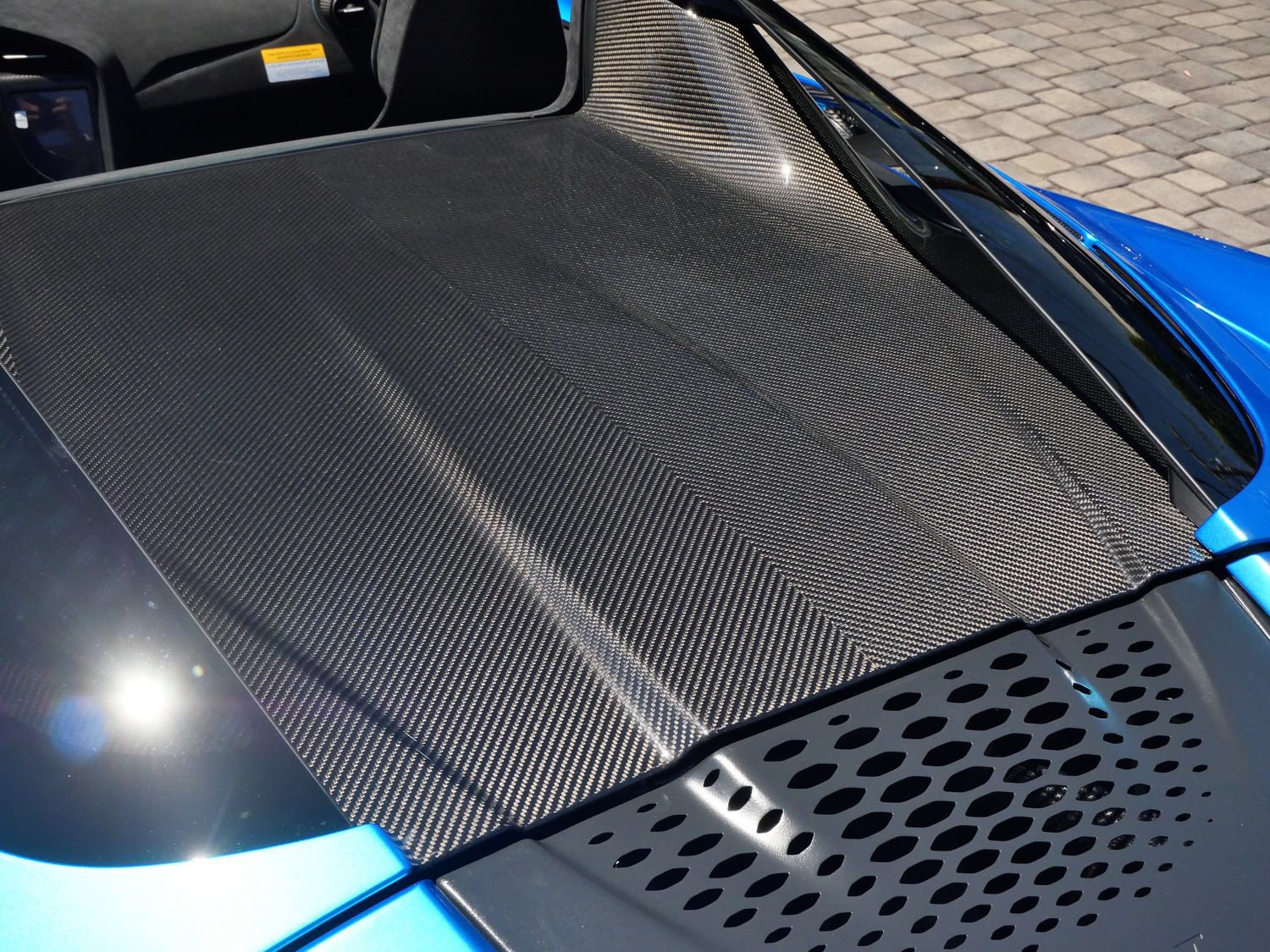 Used 2022 McLaren 765LT photo 15