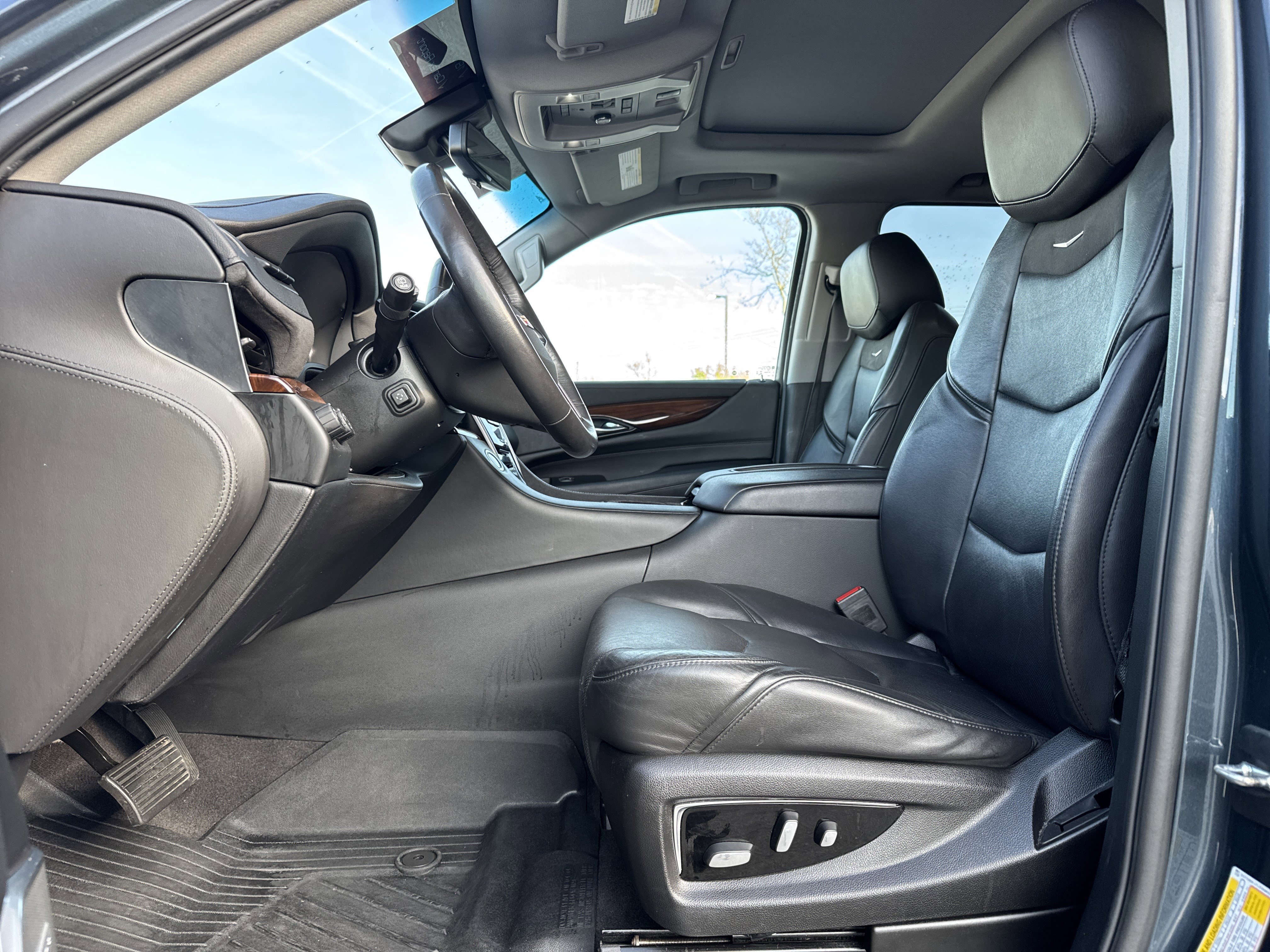 2020 Cadillac Escalade Luxury