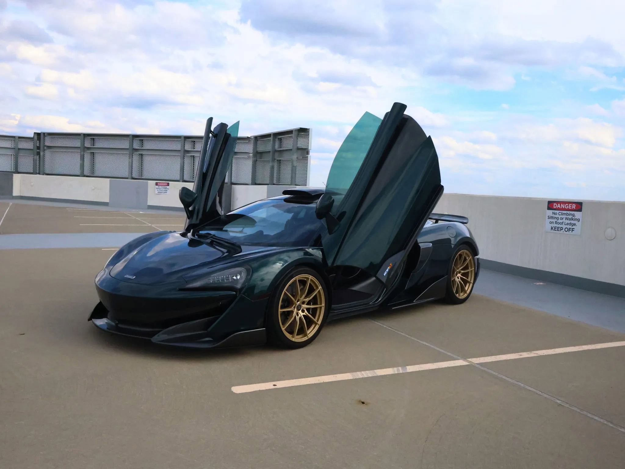 Used 2019 McLaren 600LT photo 36