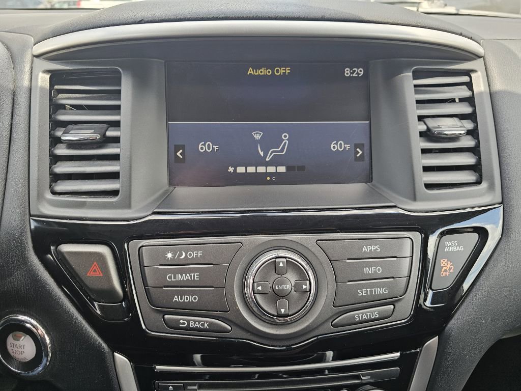 2020 Nissan Pathfinder SV