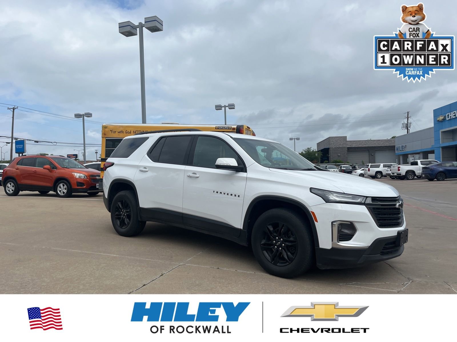 Used 2023 Chevrolet Traverse LT