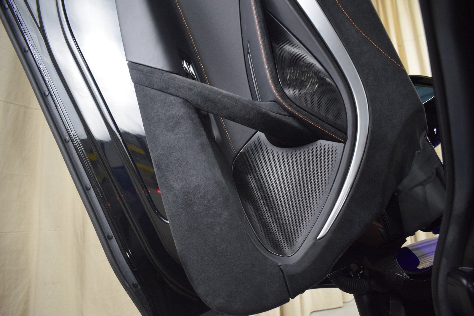 Used 2024 McLaren 750S Spider photo 39