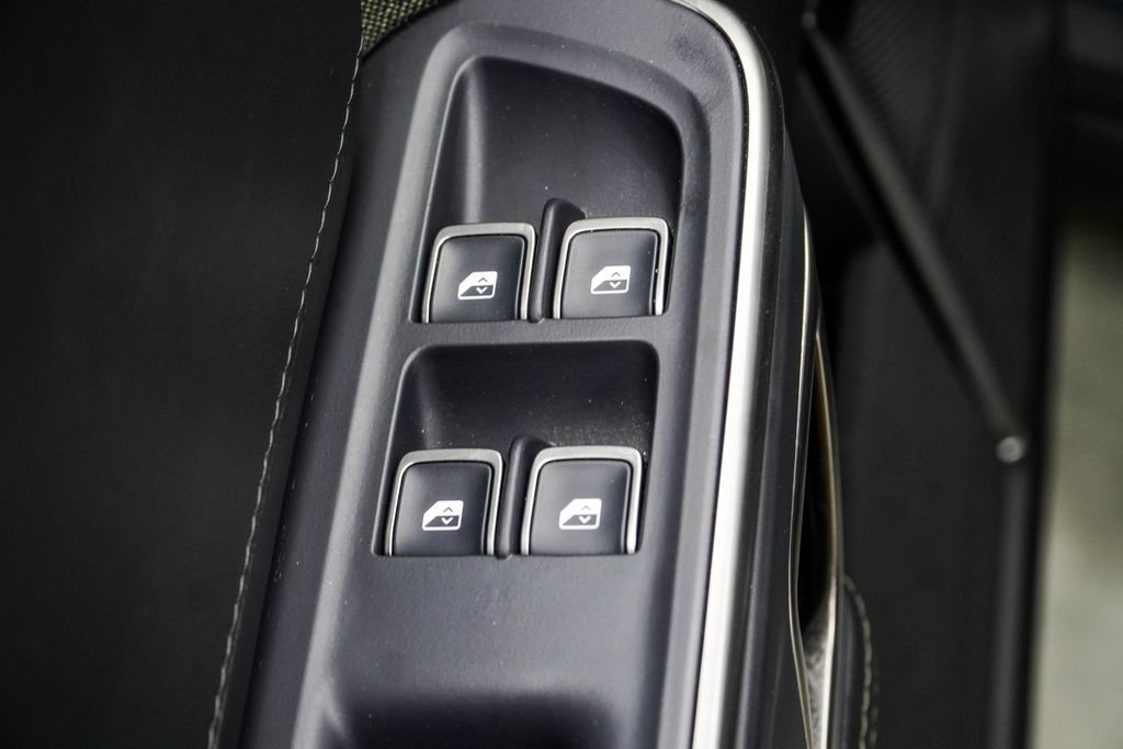 2024 Rivian R1S Adventure