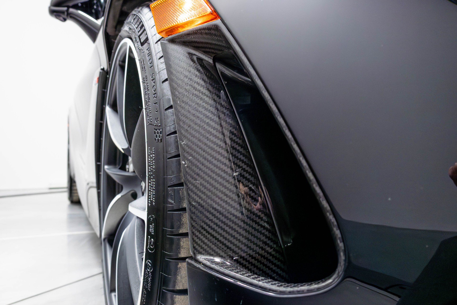 Used 2019 McLaren 720S Luxury photo 41