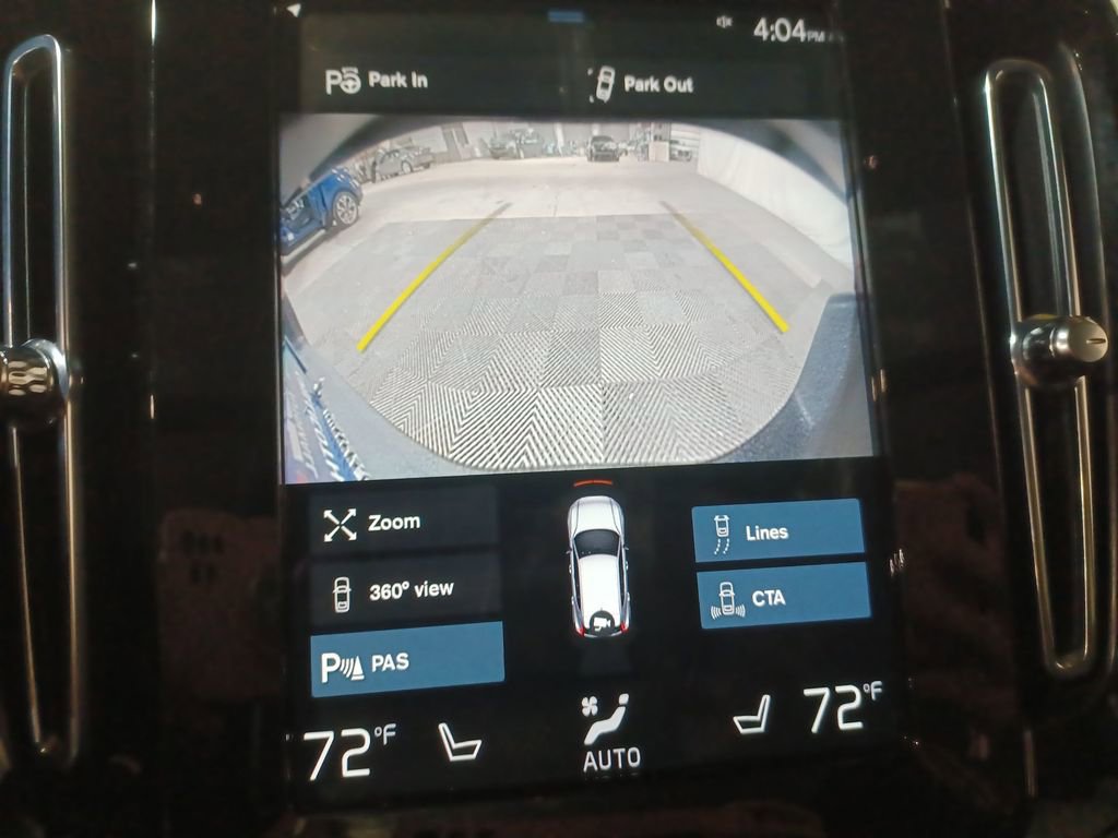 2022 Volvo Xc40 T5 R-Design