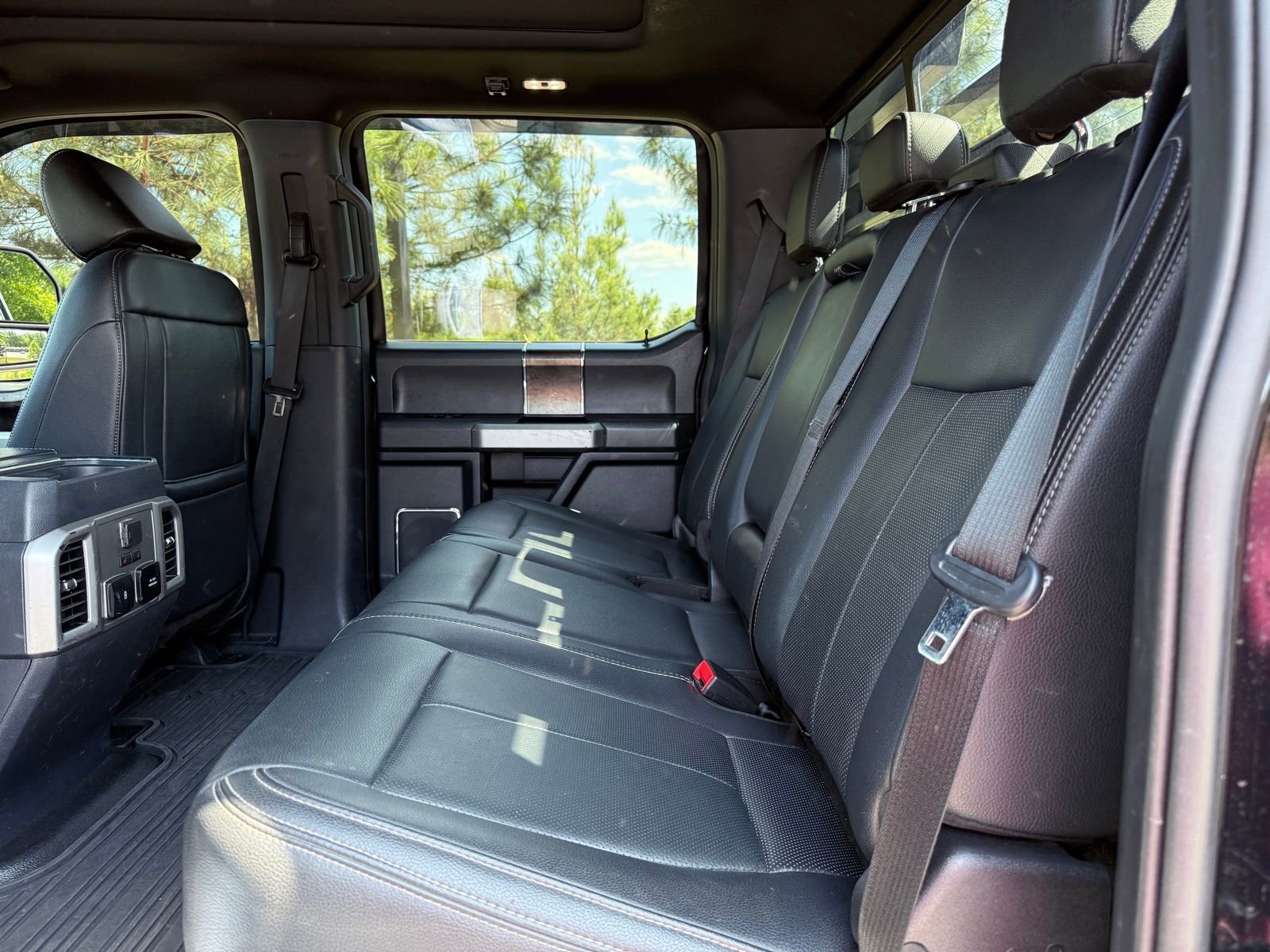 2022 Ford F350 Lariat