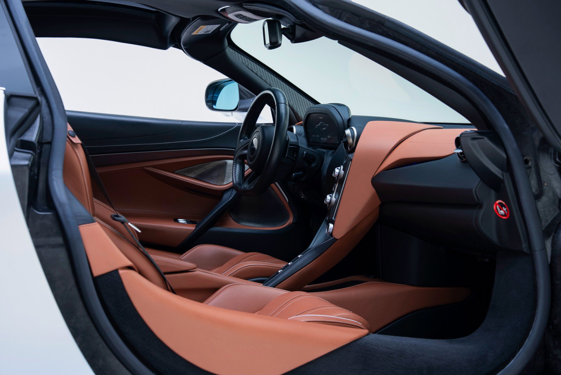 Used 2018 McLaren 720S Performance photo 48