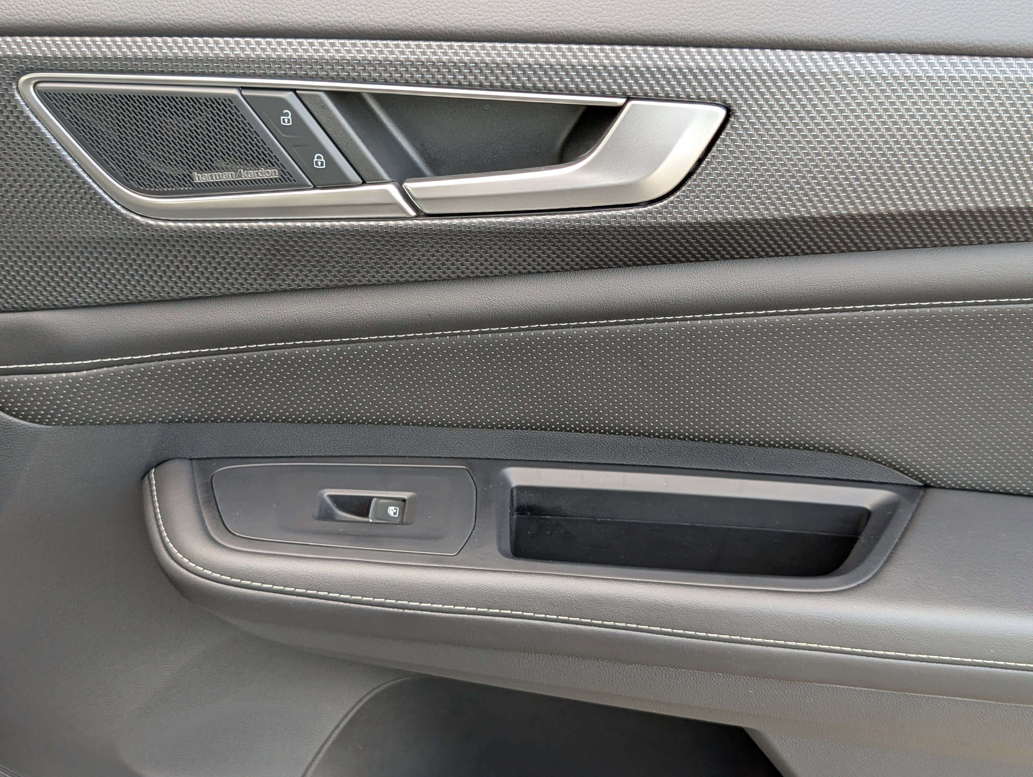 2024 Volkswagen Atlas Cross Sport SEL Premium R-Line