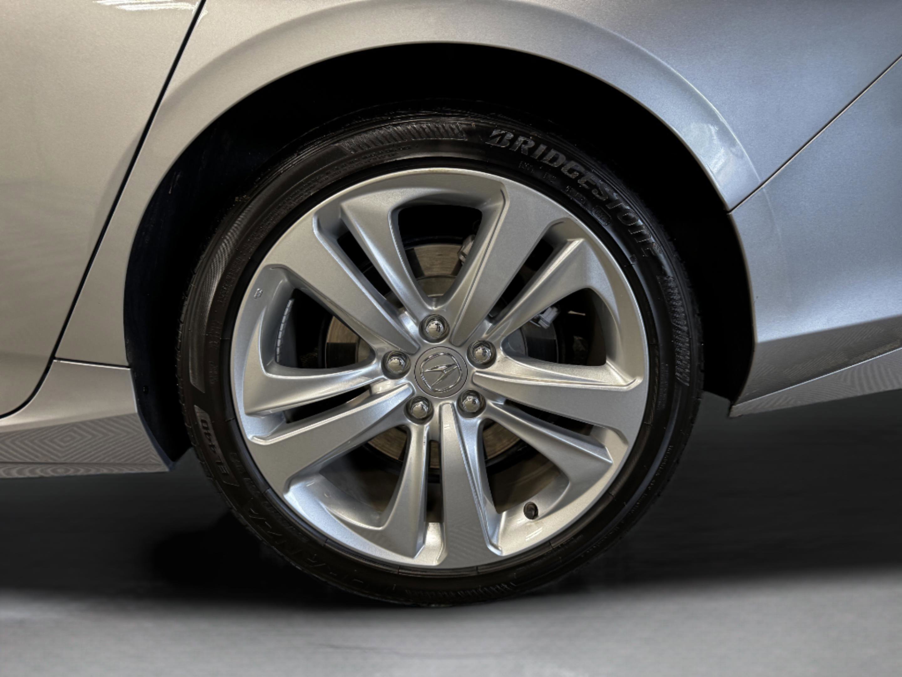 2023 Acura TLX w/ Technology Package