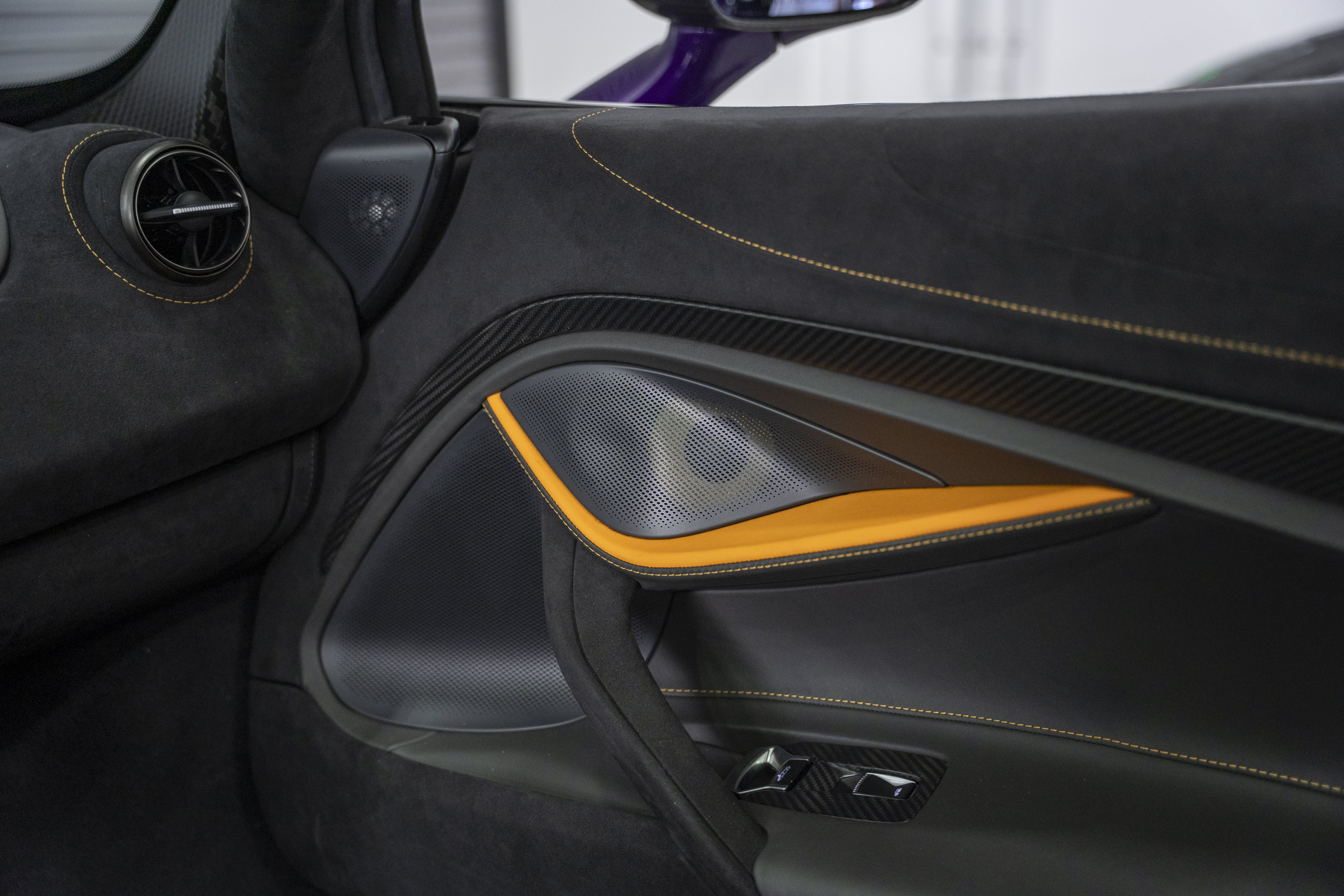 Used 2022 McLaren 720S Spider photo 34