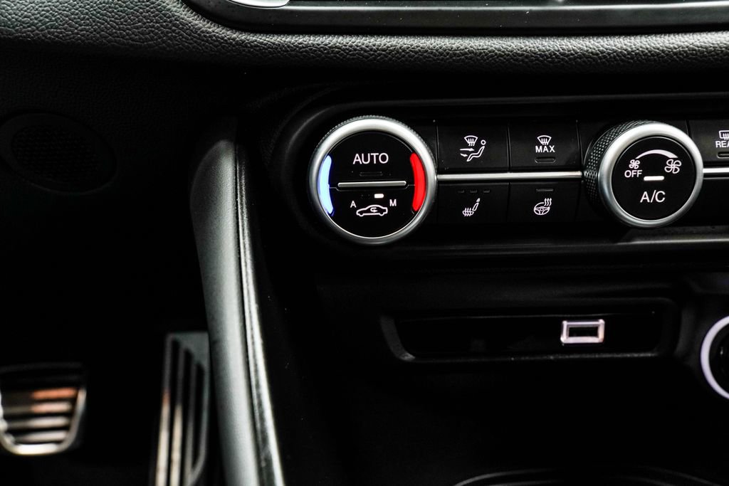 2023 Alfa Romeo Giulia Ti