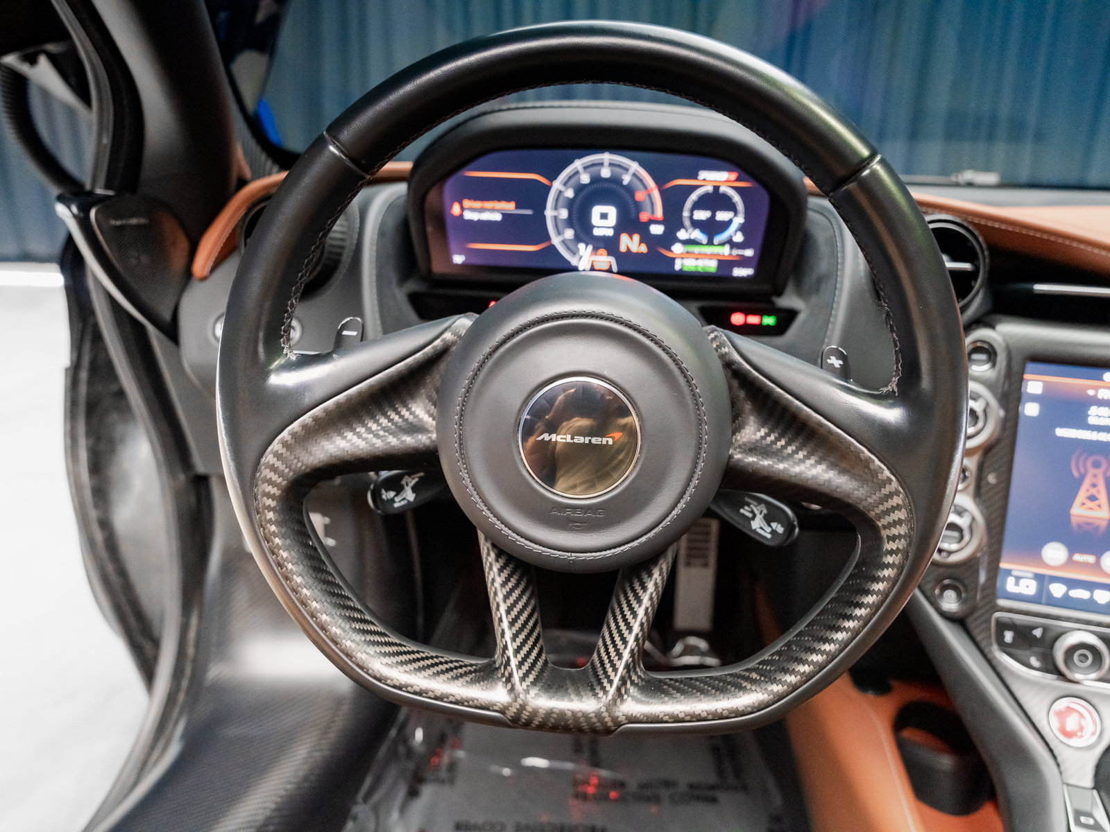 Used 2018 McLaren 720S Luxury photo 48