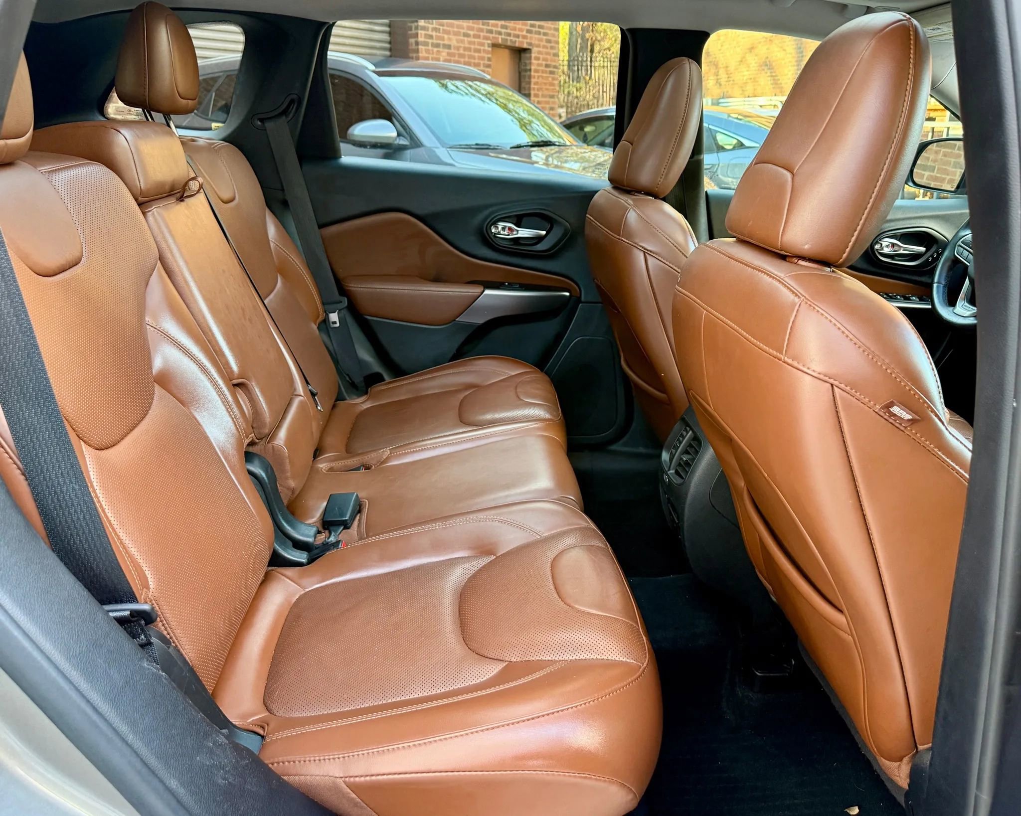 2019 Jeep Cherokee Overland