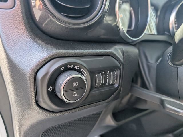 2022 Jeep Gladiator Sport