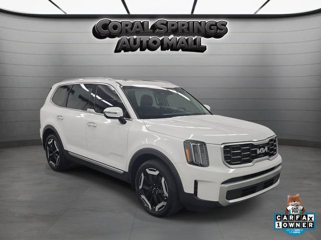 Certified 2024 Kia Telluride S w/ S Sunroof Package