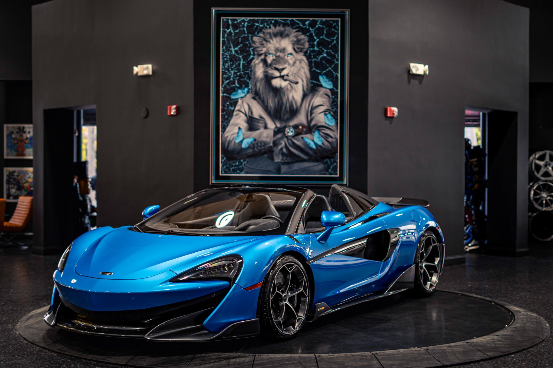 Used 2020 McLaren 600LT Spider photo 41