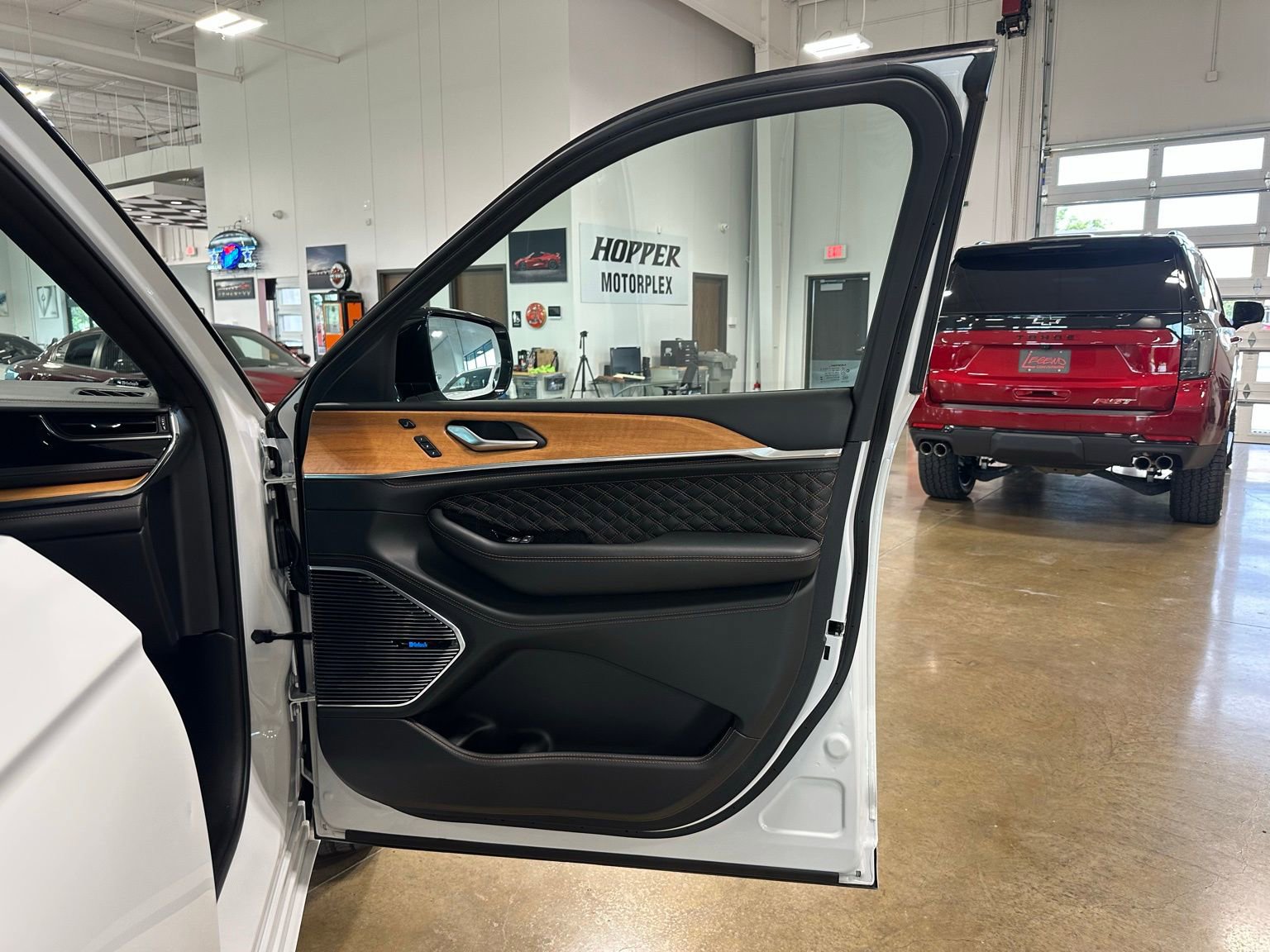 2024 Jeep Grand Cherokee Summit