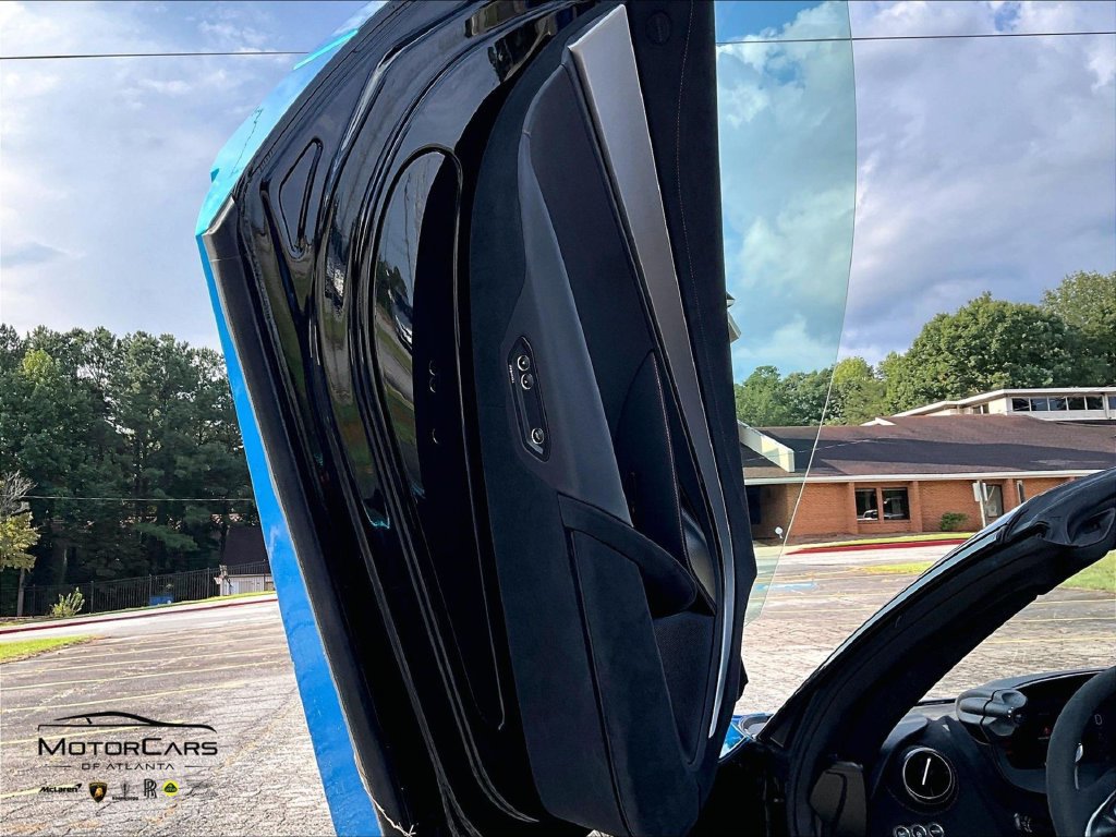 Used 2024 McLaren 750S Spider photo 18