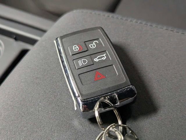 2023 Land Rover Defender 110 S