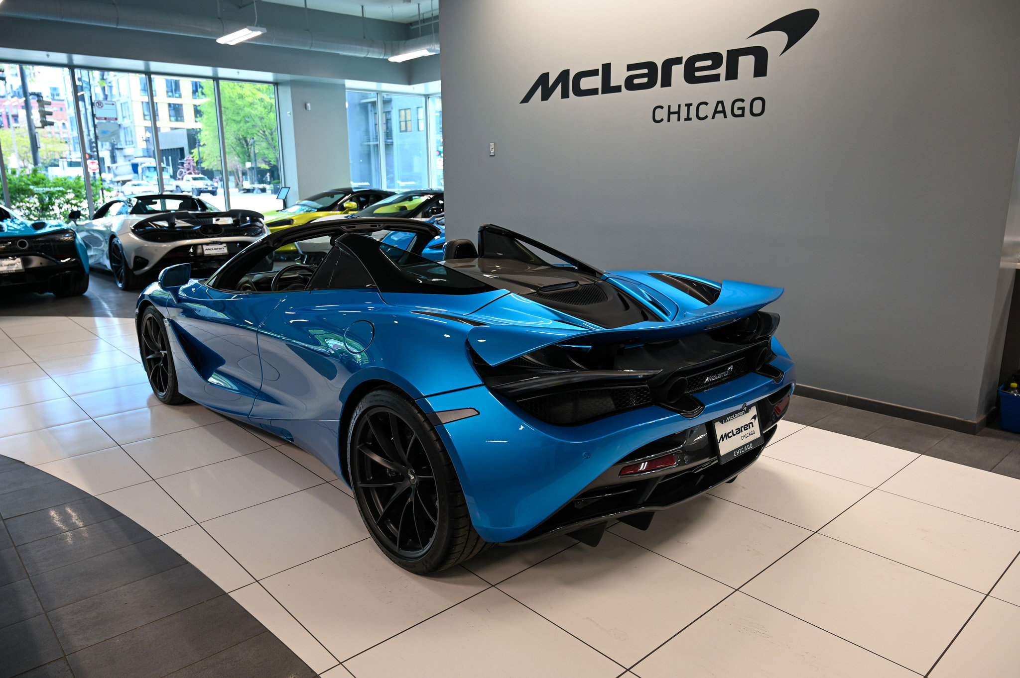 Used 2020 McLaren 720S Luxury photo 12
