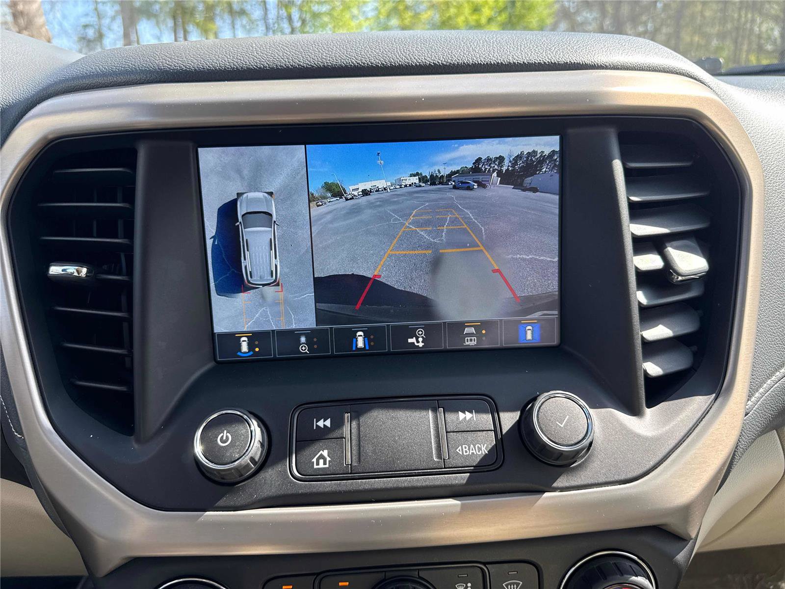 2021 GMC Acadia Denali