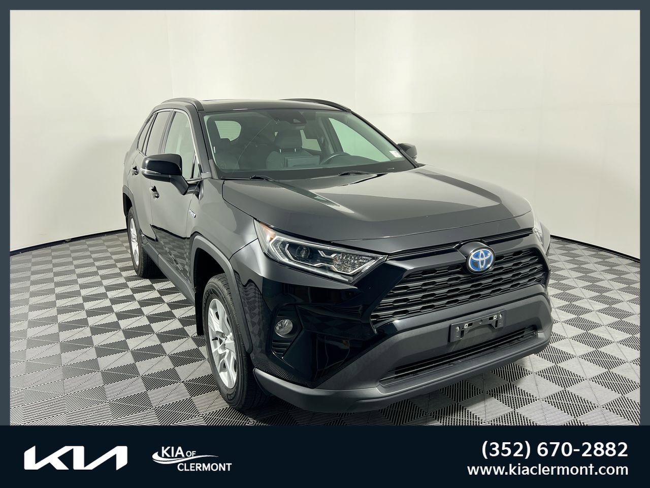 2021 Toyota RAV4 Hybrid XLE