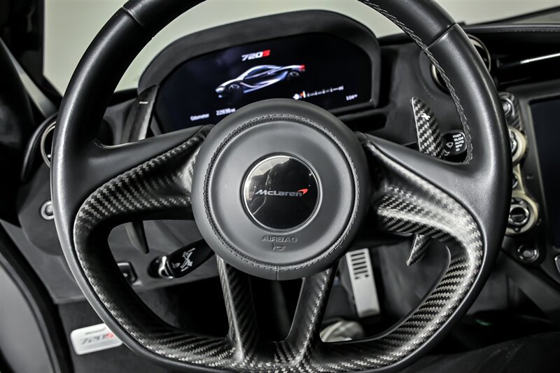 Used 2018 McLaren 720S photo 28
