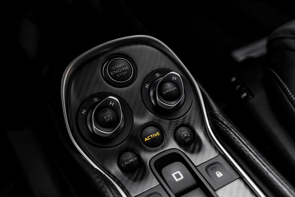 Used 2019 McLaren 600LT photo 23