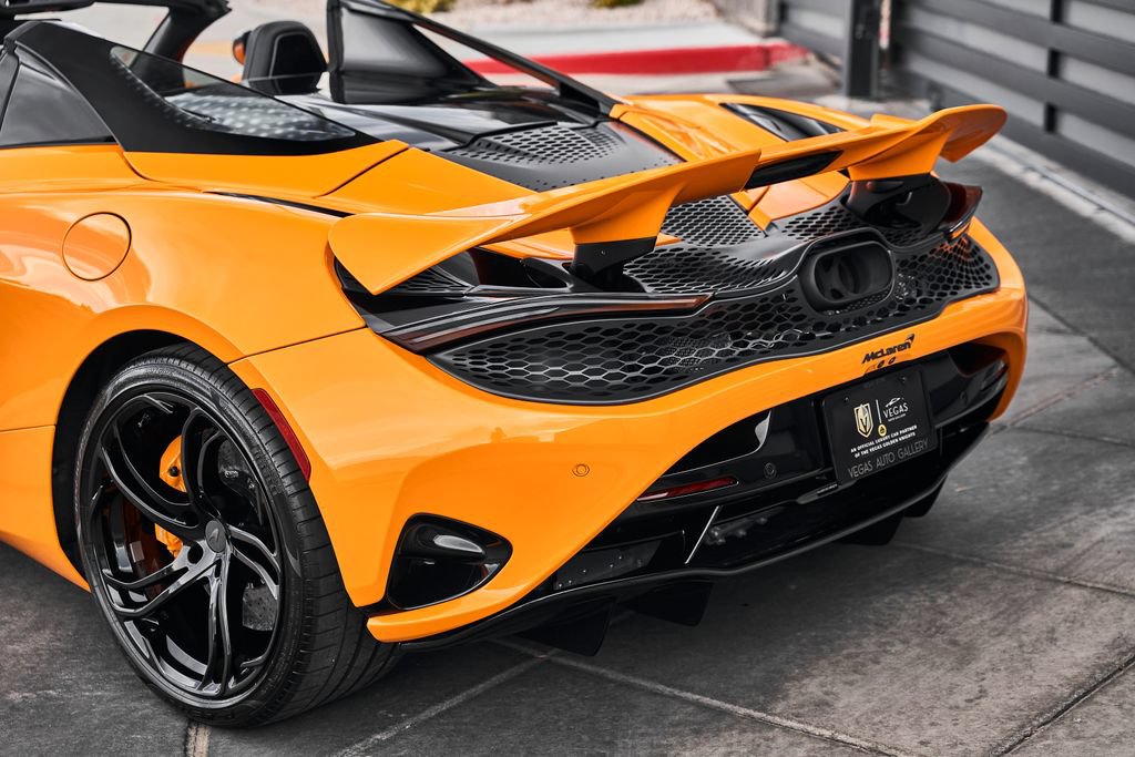 Used 2025 McLaren 750S Spider photo 13