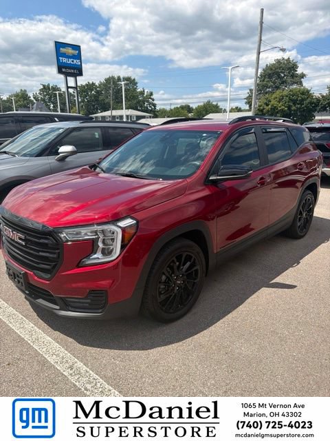 Used 2024 GMC Terrain SLE w/ Driver Convenience Package