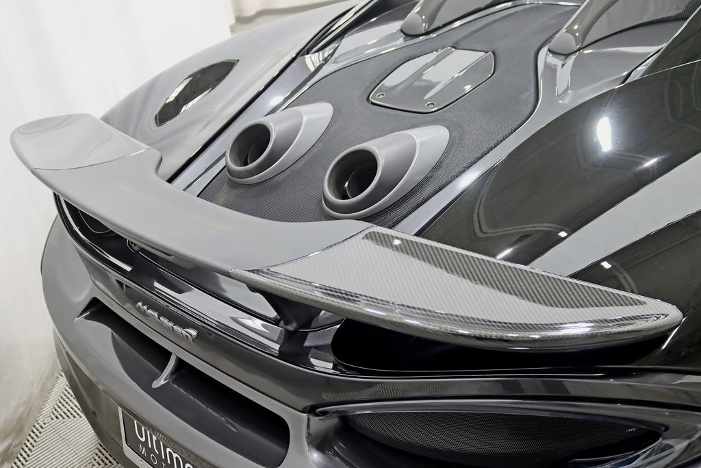 Used 2019 McLaren 600LT photo 17