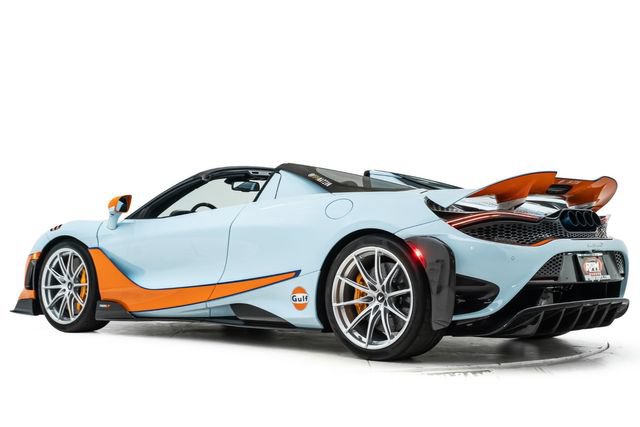 Used 2022 McLaren 765LT photo 12