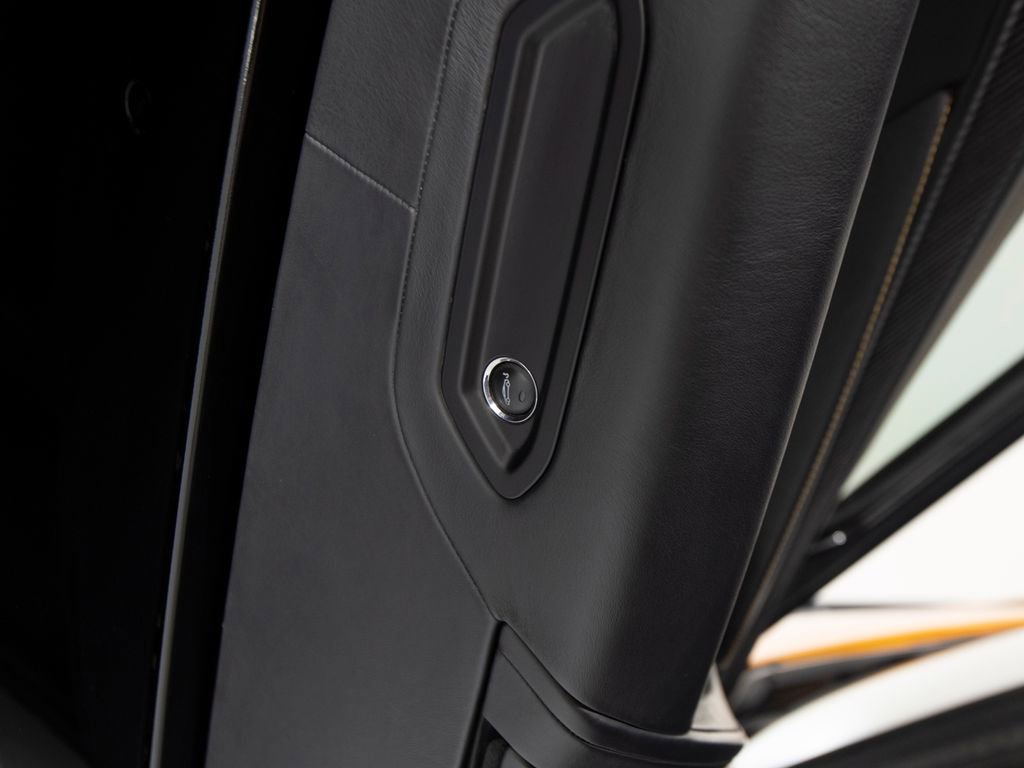 Used 2021 McLaren 765LT photo 11