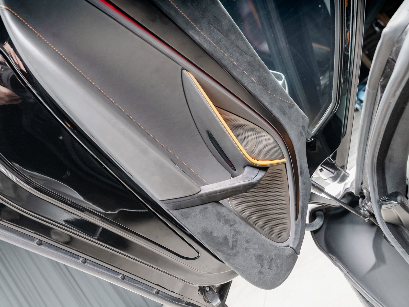 Used 2019 McLaren 720S Performance photo 57