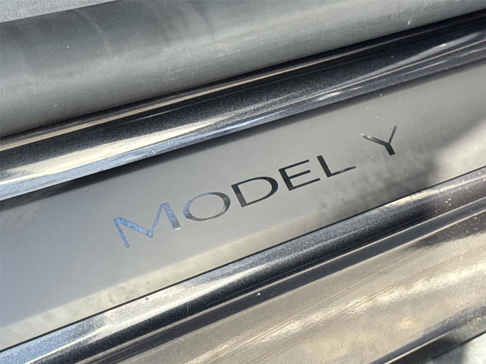 2025 Tesla Model Y Long Range