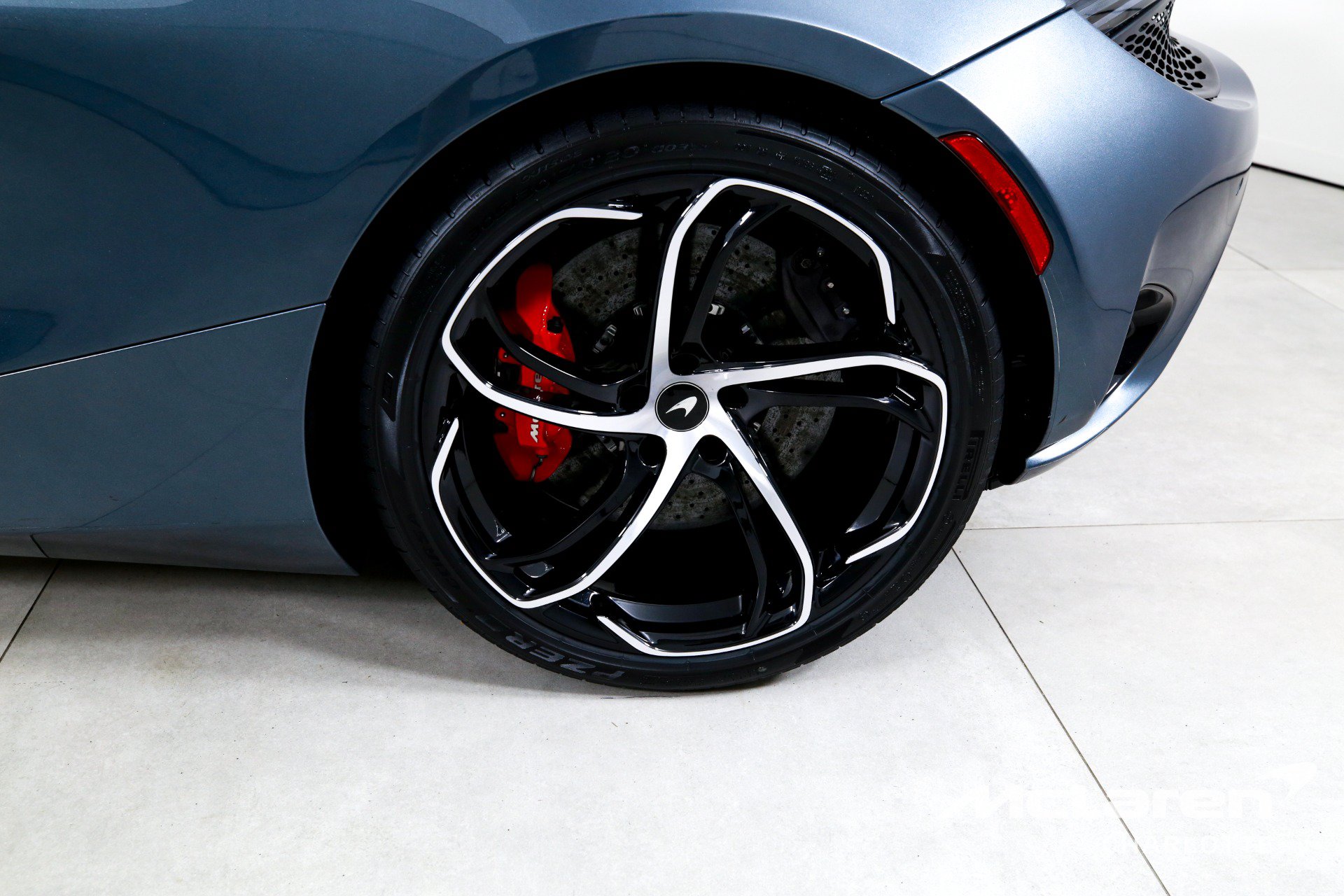 Used 2025 McLaren 750S photo 25